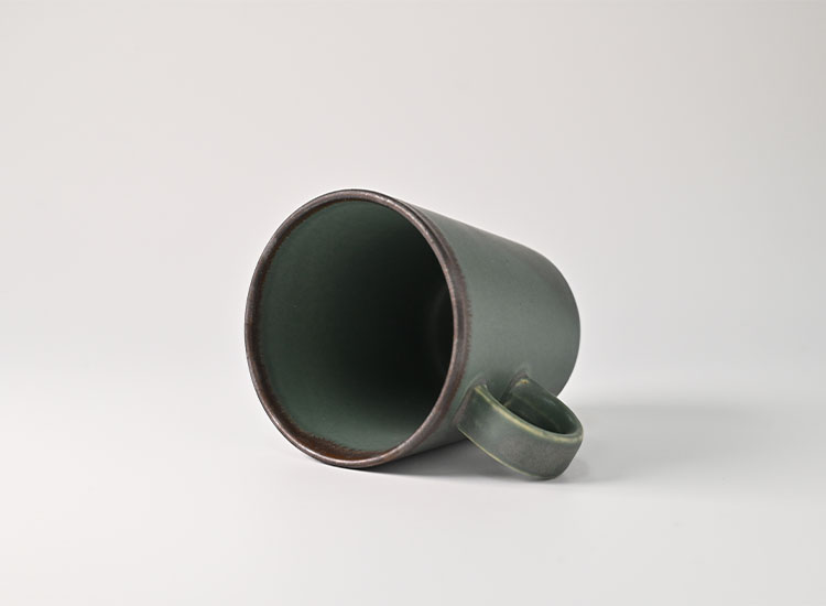 SABI_濃緑 カップのイメージ