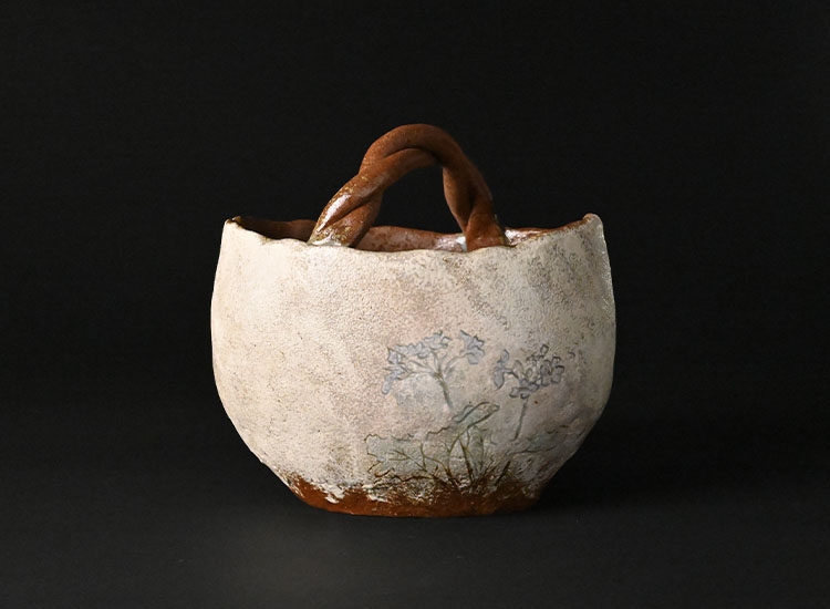 田中美枝子_サクラソウ花入 イメージ